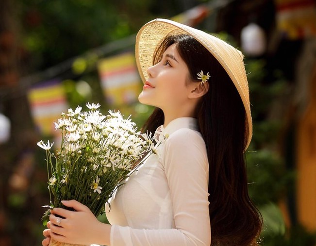 Ngậm ngùi. Ảnh mạng